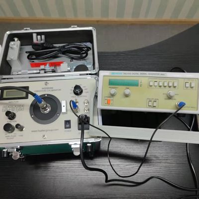 Digitale trillingskalibrator kalibreren trillingsmeter trillingsshaker 1Hz tot 10kHz Continu verstelbaar HG-5020i